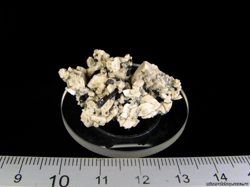 Ортоклаз, арфведсонит (ГГ 705)